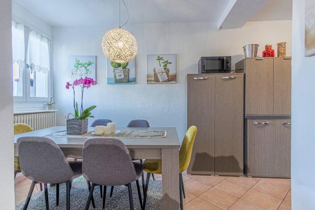 Vicolo Dei Fiori Villa Luino Eksteriør billede